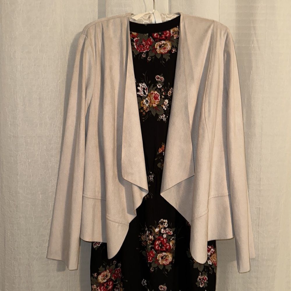 Anne Klein L Cream Micro Suede Open Front Light Professional Peplum Jacket